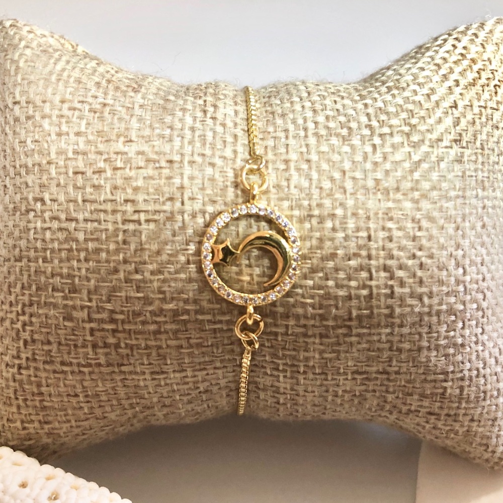 Gold plated adjustable charm bracelet 3 for $45 🌺